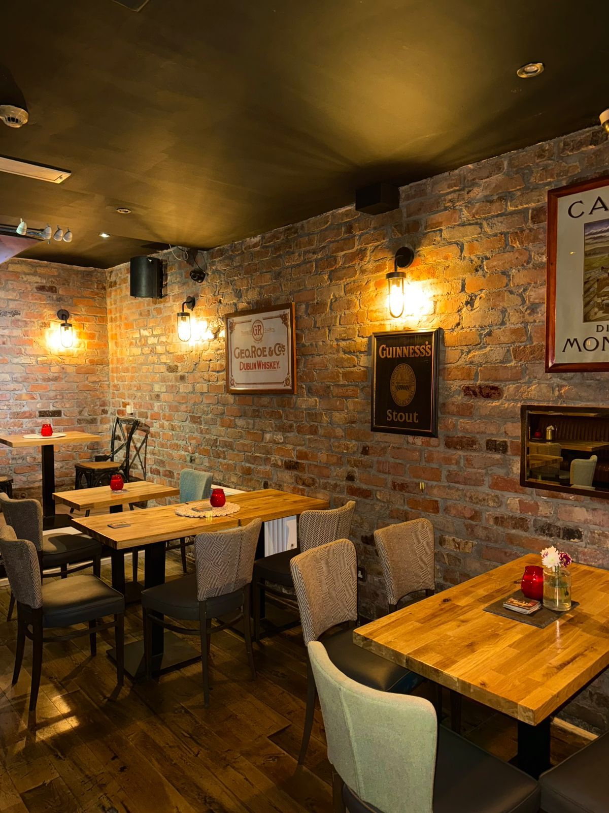 The Oarsman Ringsend, Georgian, Dublin Pub, Drinks, Food Menu, Private Bookings, Corporate Bookings