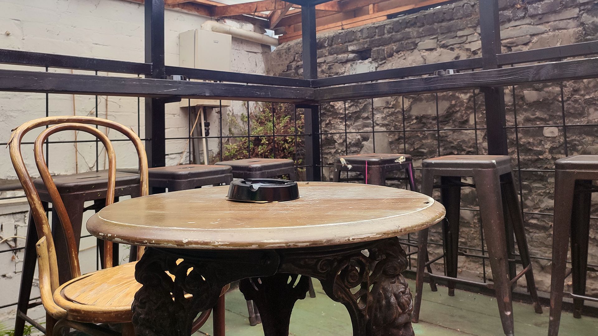 The Oarsman Ringsend, Georgian, Dublin Pub, Drinks, Food Menu, Private Bookings, Corporate Bookings, Roof Terrace