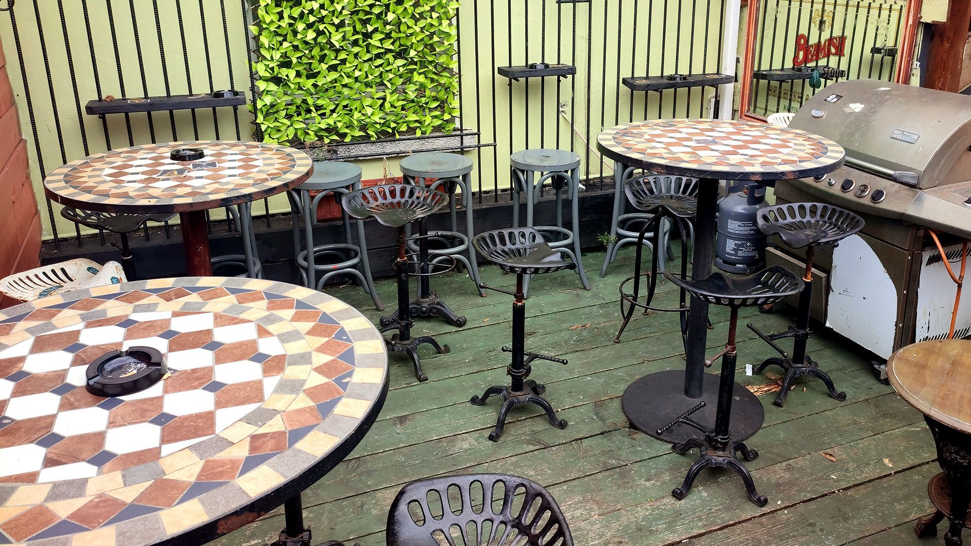 The Oarsman Ringsend, Georgian, Dublin Pub, Drinks, Food Menu, Private Bookings, Corporate Bookings