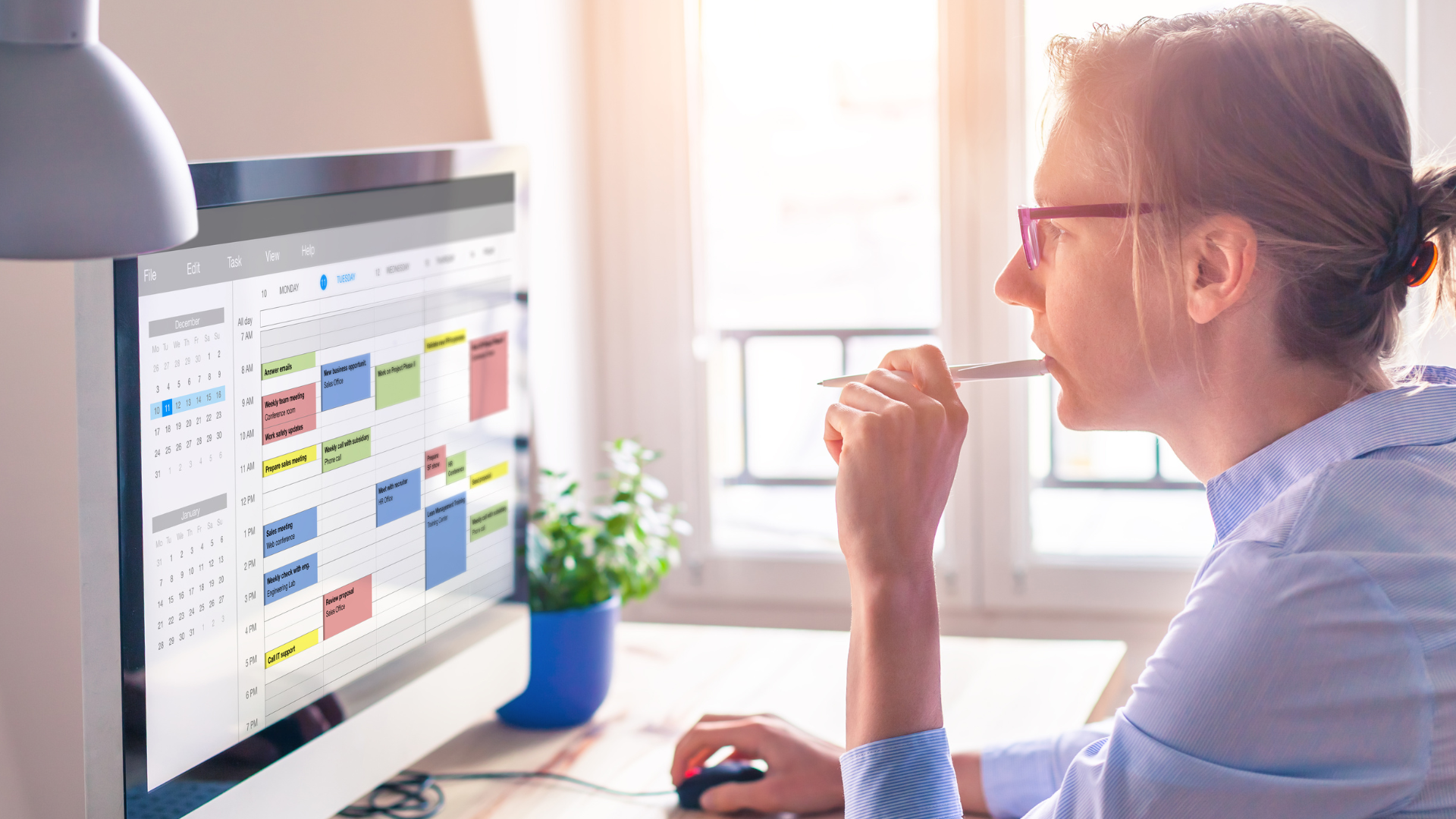 Woman with ADHD uses executive function skills to plan tasks for the week.
