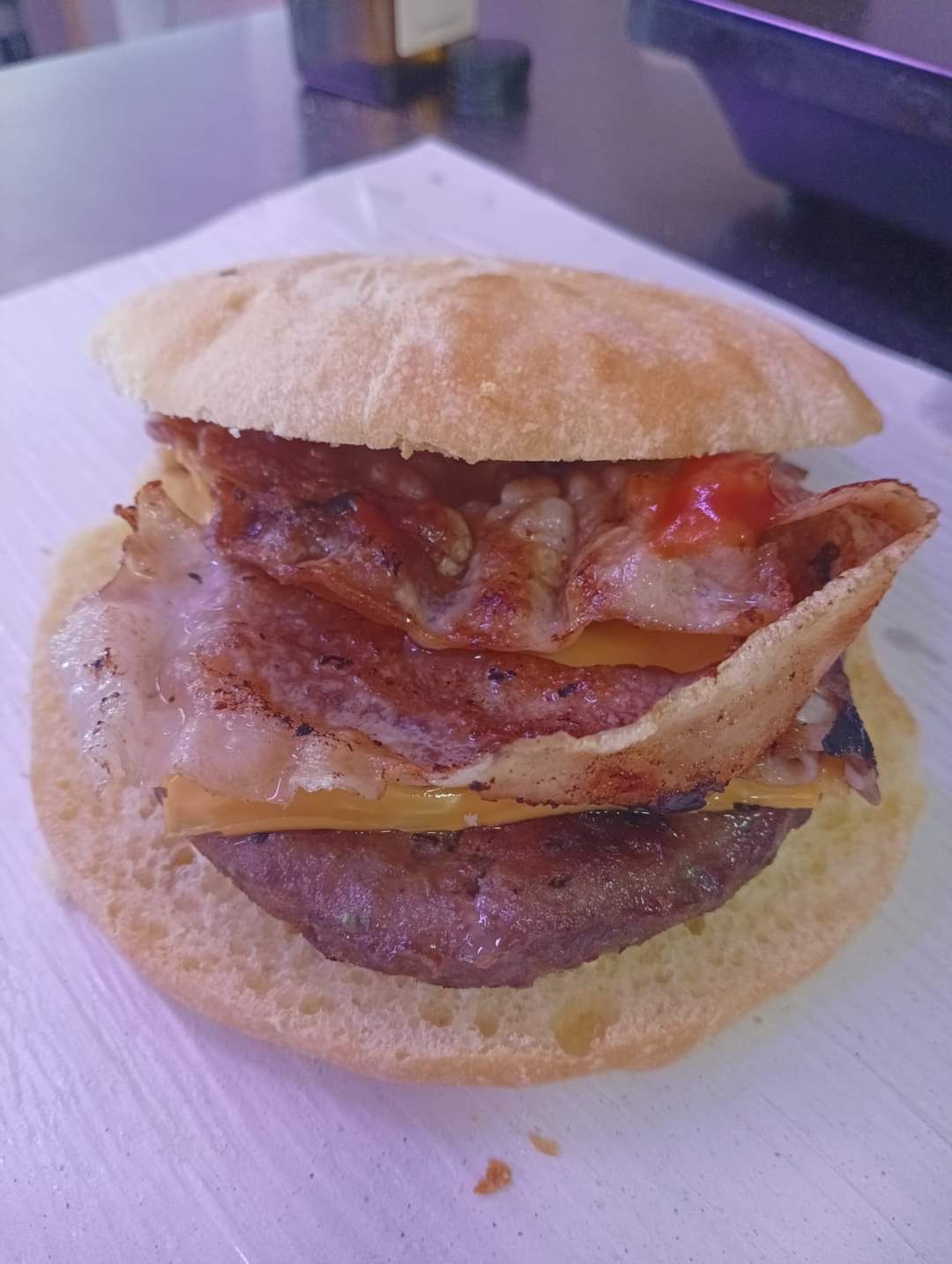 hamburger con bacon