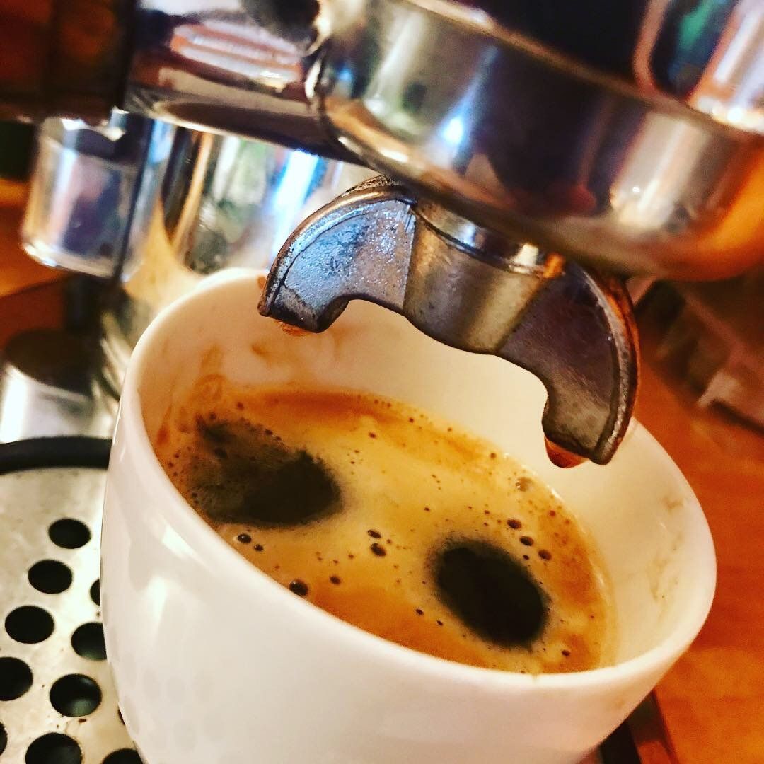 Die Seelenmatrix ist ein hilfreiches Instrument im Alltag bei einer Auszeit mit einer Tasse Kaffee