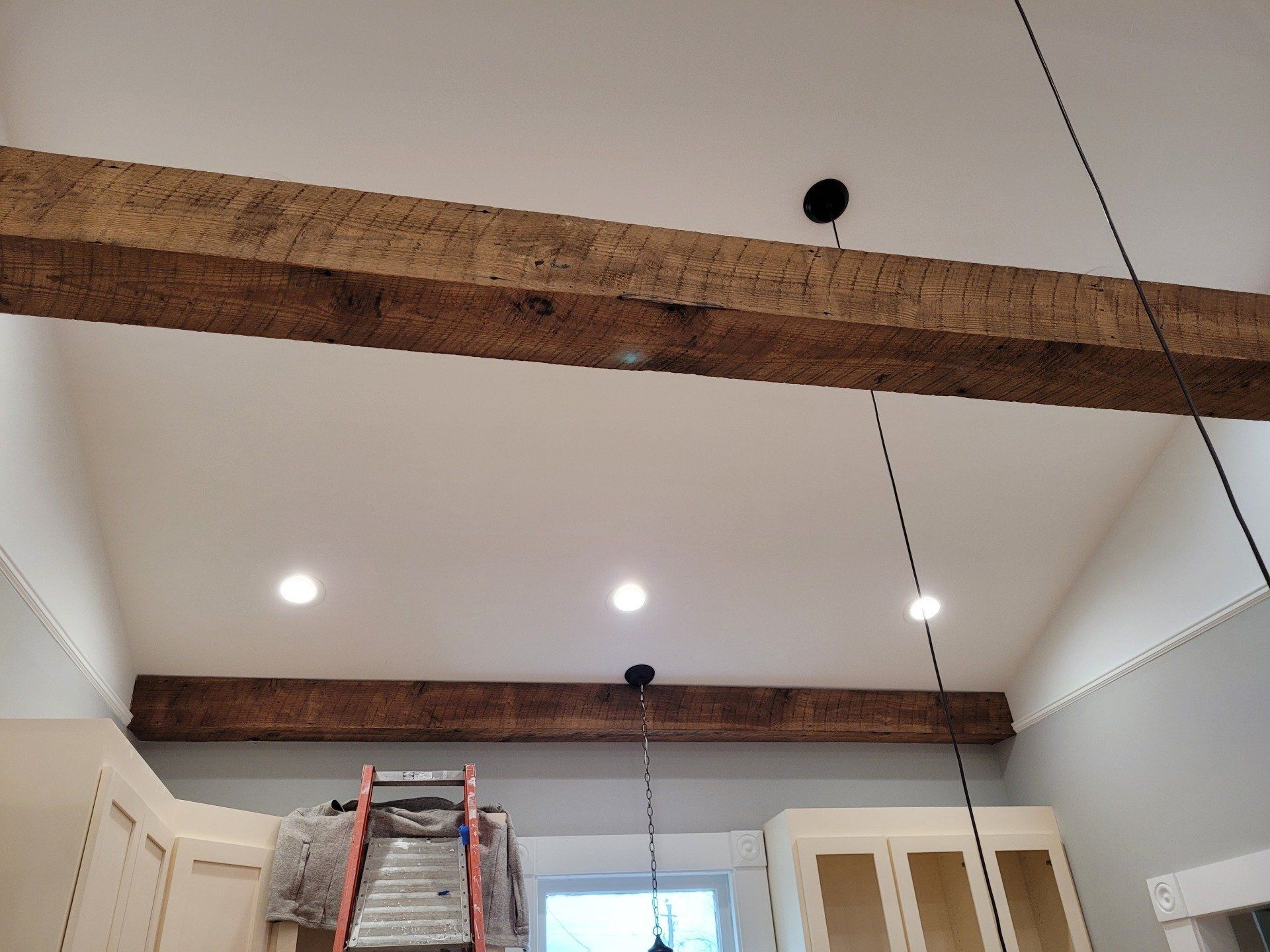 rough sawn reclaimed beams