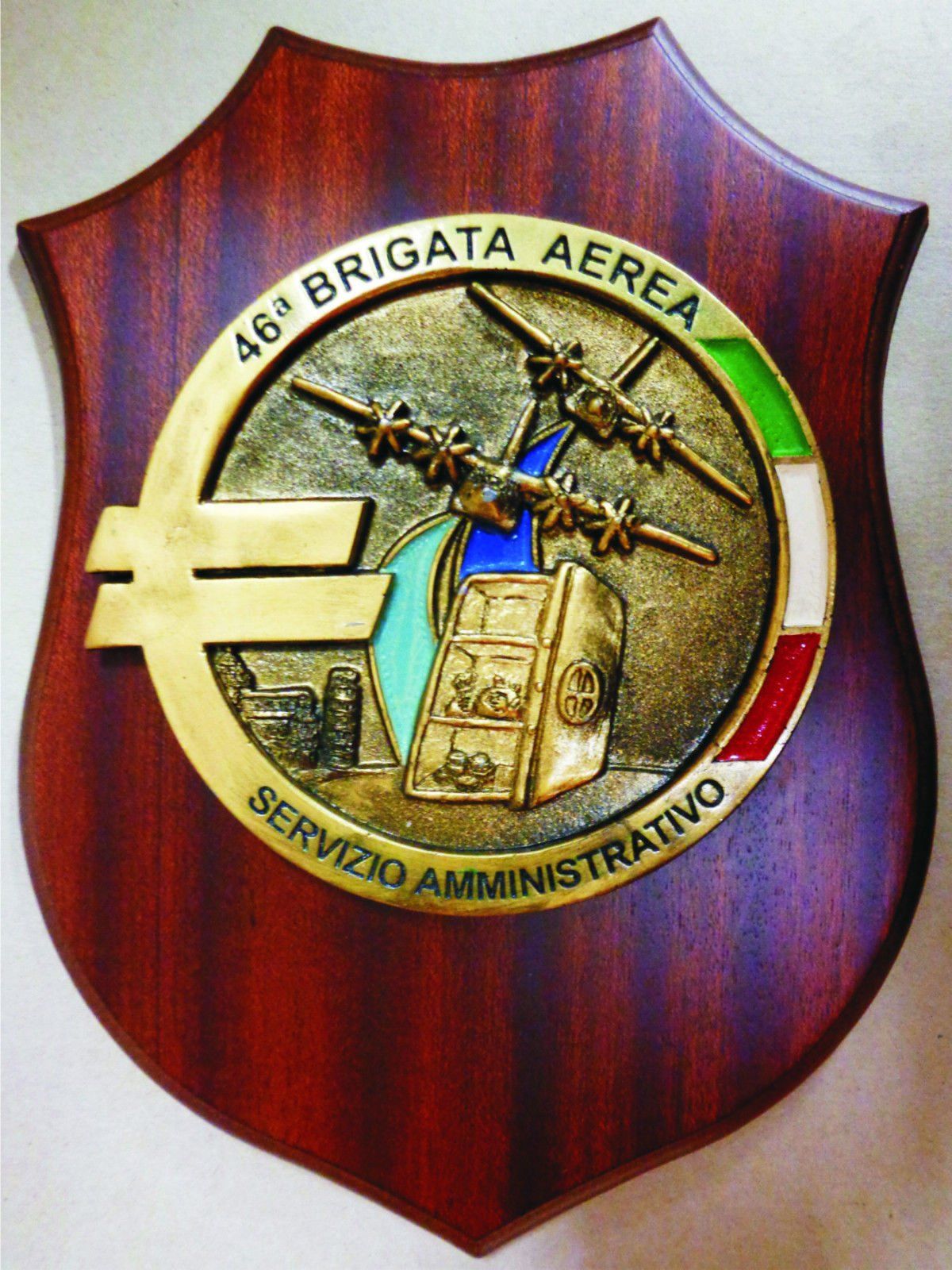 gagliardetto con base in legno