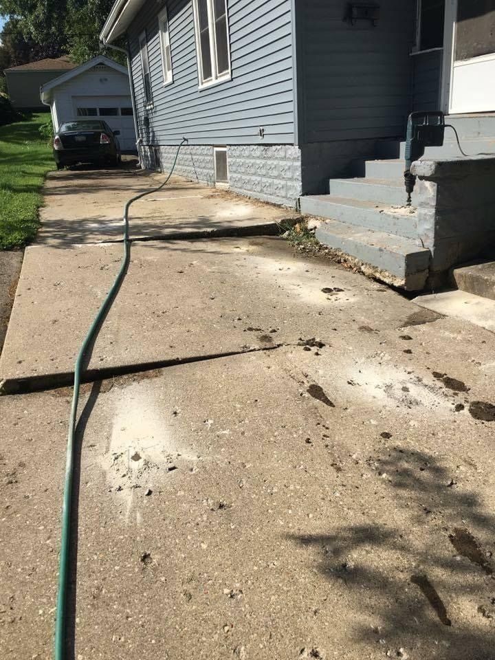 Before Fixing the Driveway — Rockford, IL — Northern Illinois Concrete Lifting