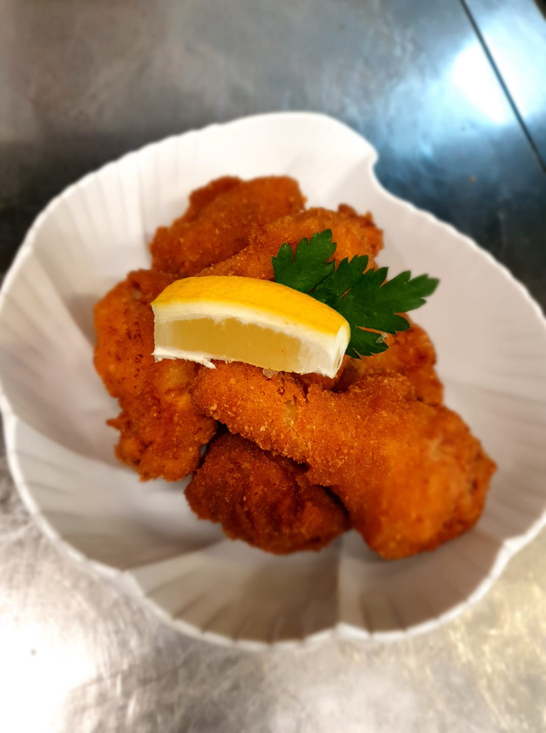 frisch herausgebackene Schnitzel