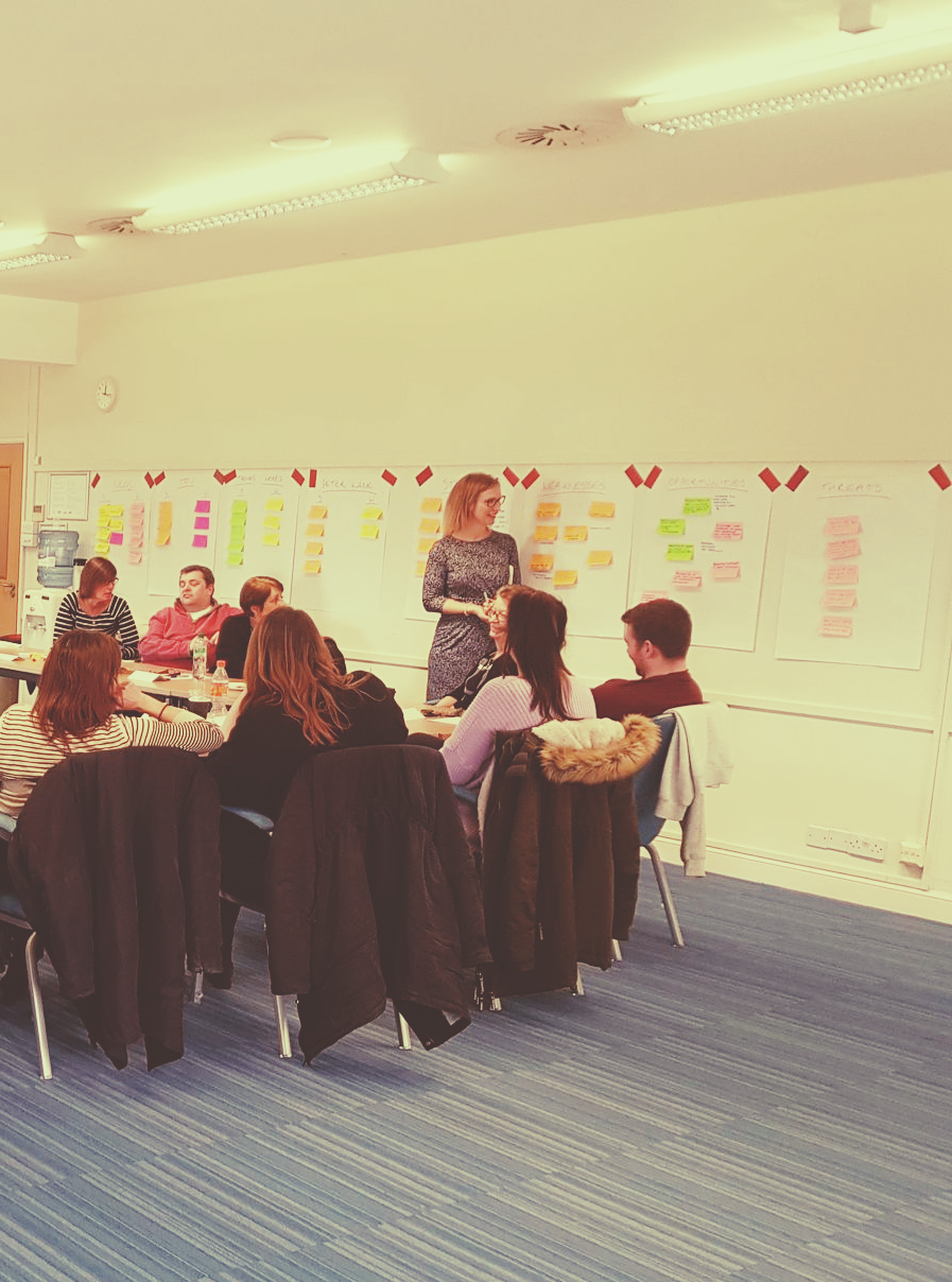 Lisa Ellison running a brandworkshop