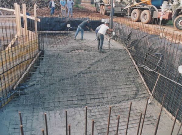 realizzazione di una piscina
