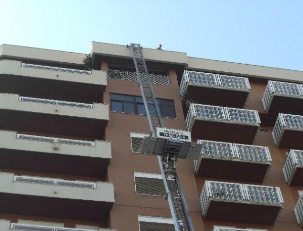 lavoro in quota su un terrazzino