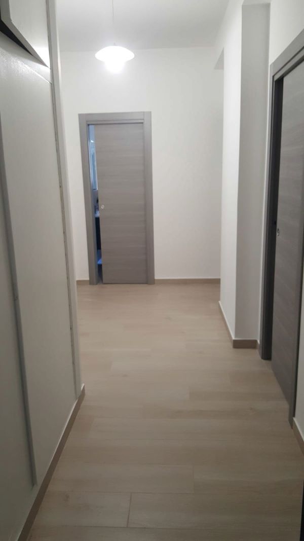 corridoio di una casa dopo la ristrutturazione