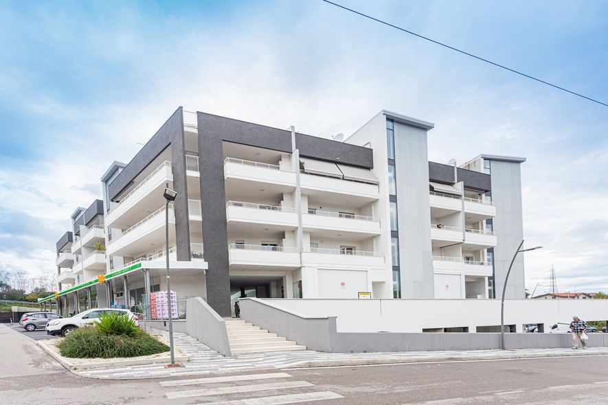 sede esterna di cappelle sul tavo