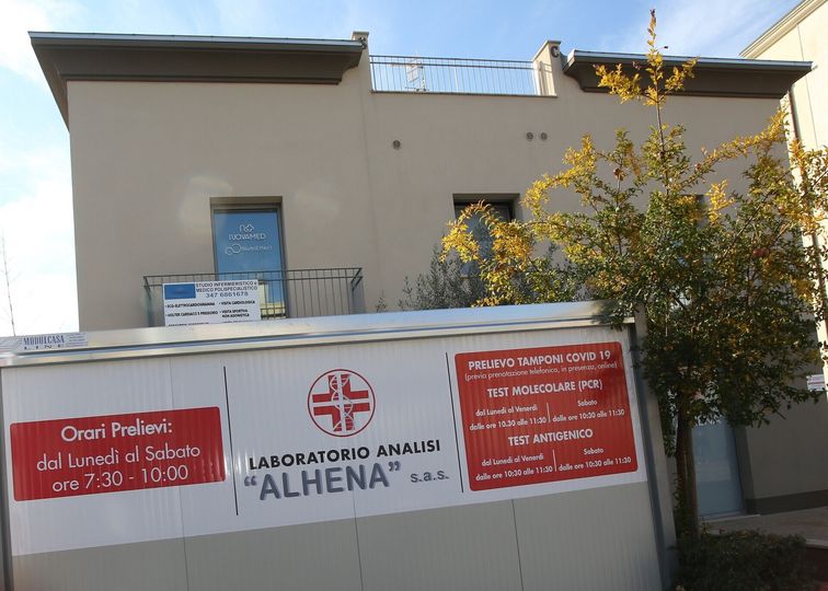 ingresso laboratorio di analisi