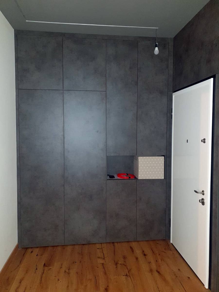 guardaroba in legno di qualità