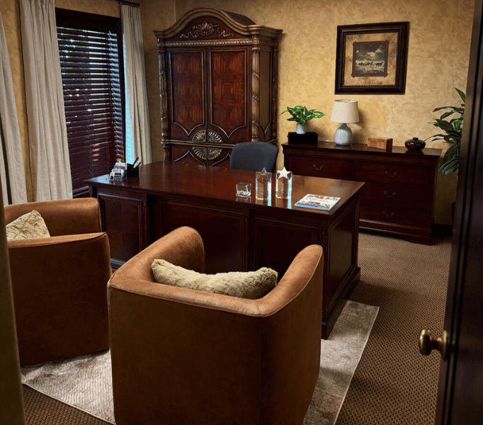 Idaho Elite Care Medicare insurance consultation room in Idaho Falls, designed for one-on-one client meetings