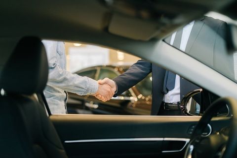 Hand Shake After A Car Sale — Clarksville, TN — Lee Automotive Sales & Service