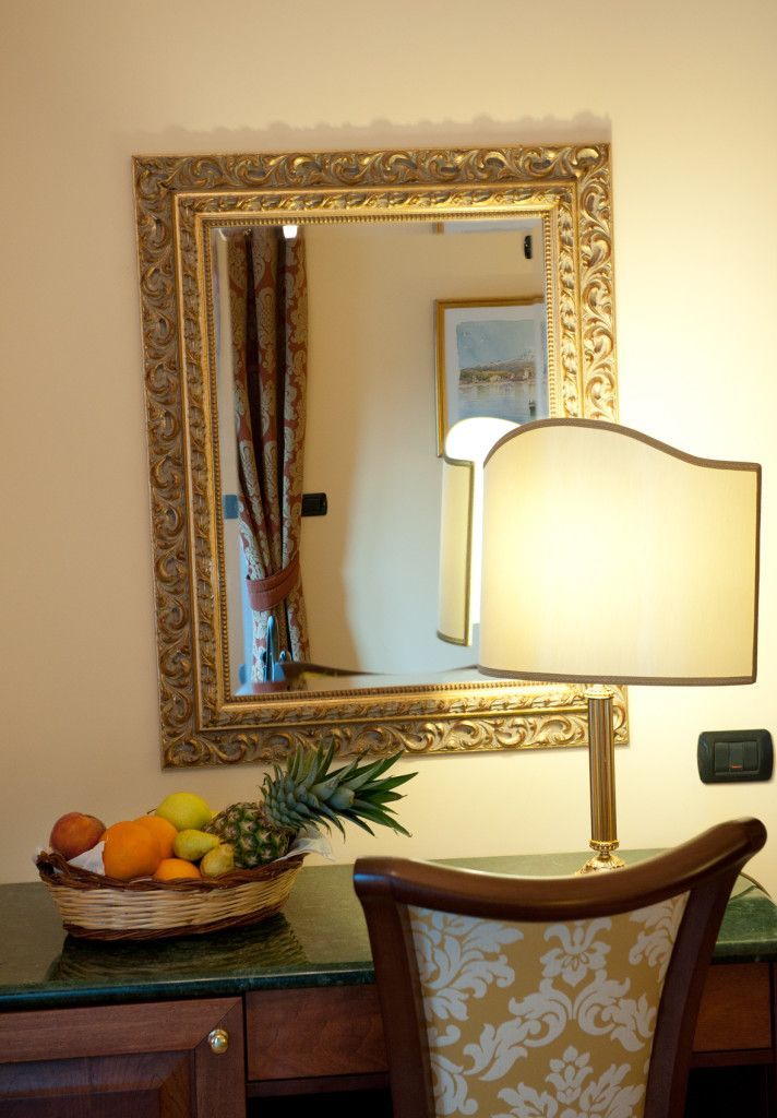 camera di uno degli alberghi economici a Taormina e limitrofi