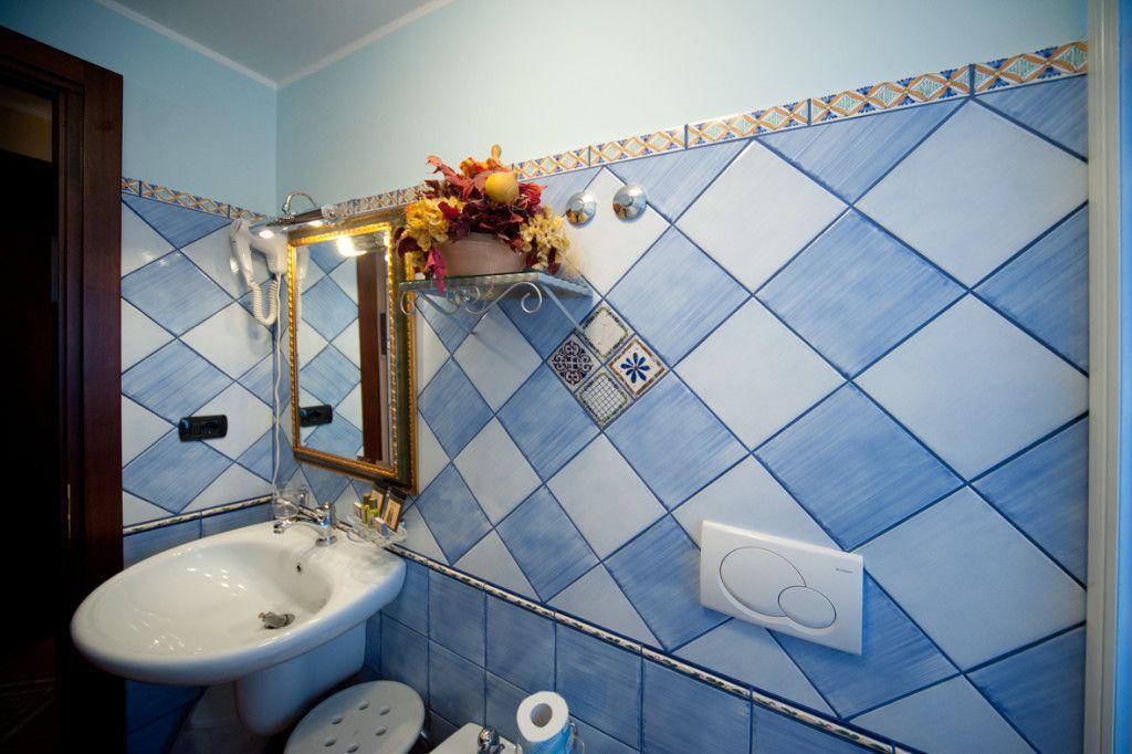 Camera con ampio bagno privato