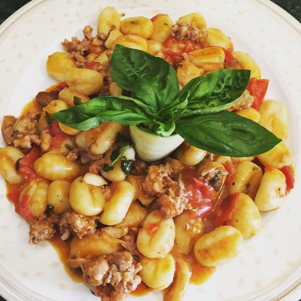Gnocchi con sugo di carne e pomodoro fresco per evento nella  location per matrimoni a Taormina