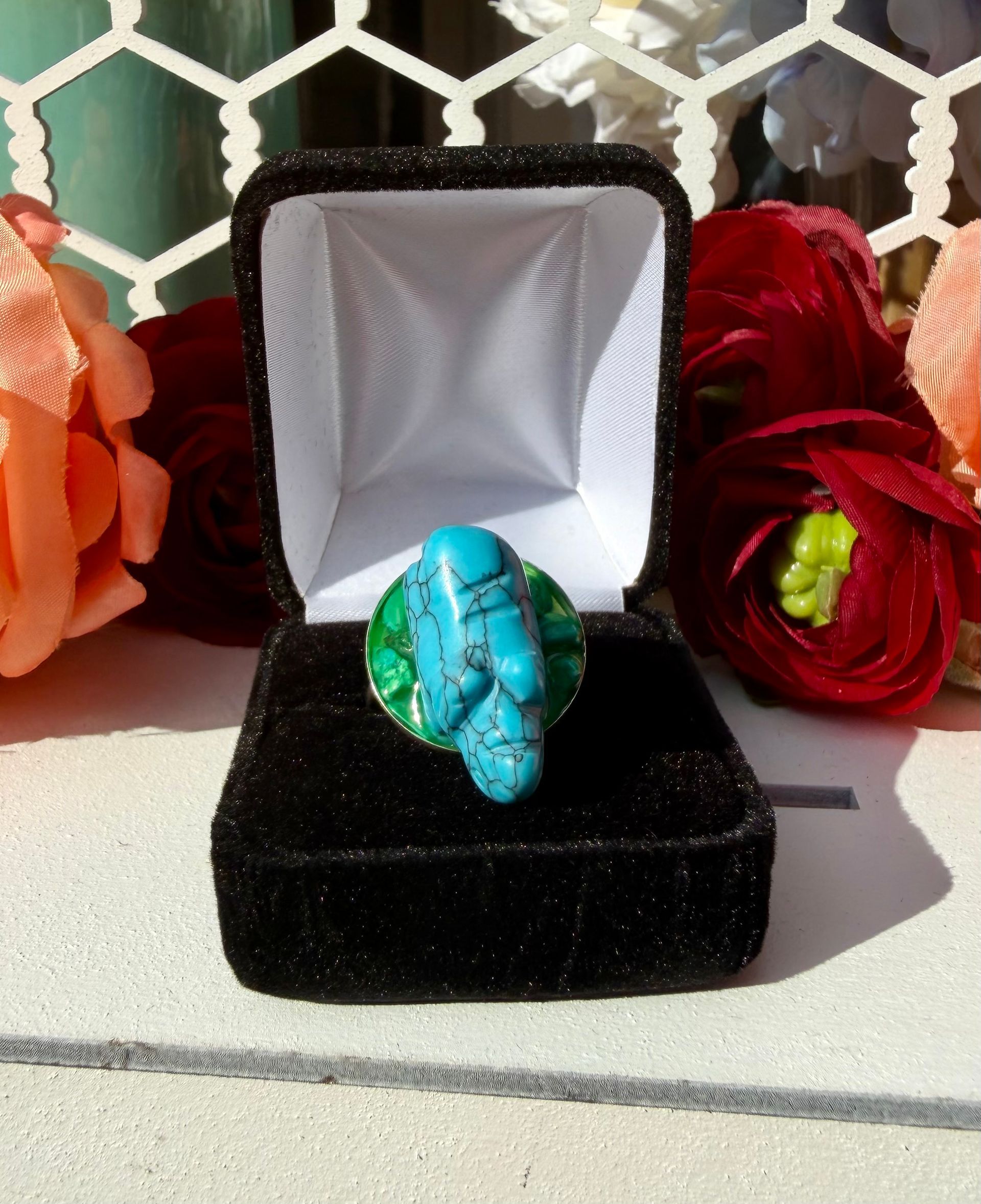 Size 8 Sterling Silver Ring With Hand Carved Turquoise Rhino