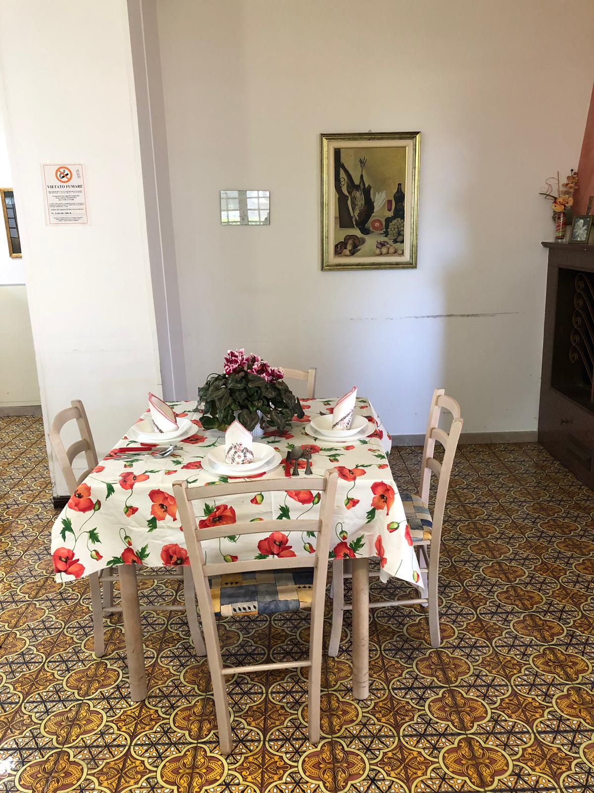 Sala da pranzo di una residenza per anziani