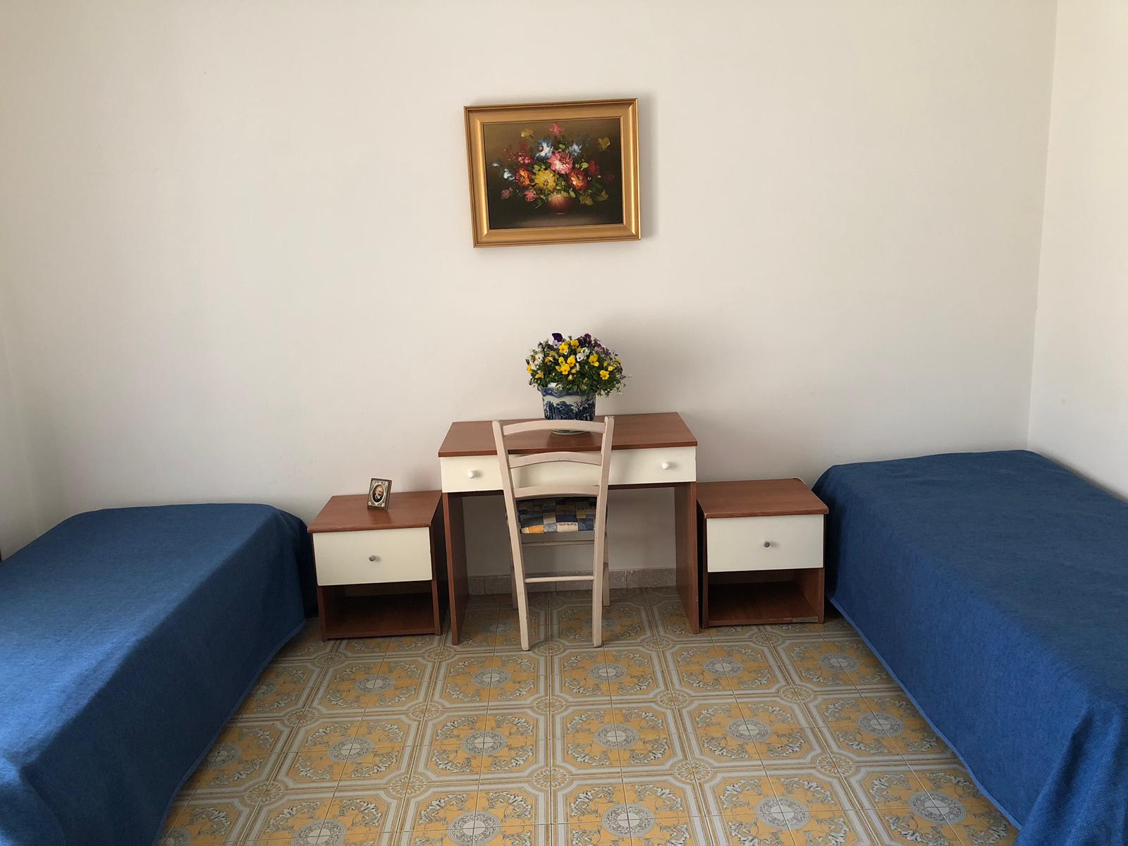 Camera doppia di una residenza per anziani