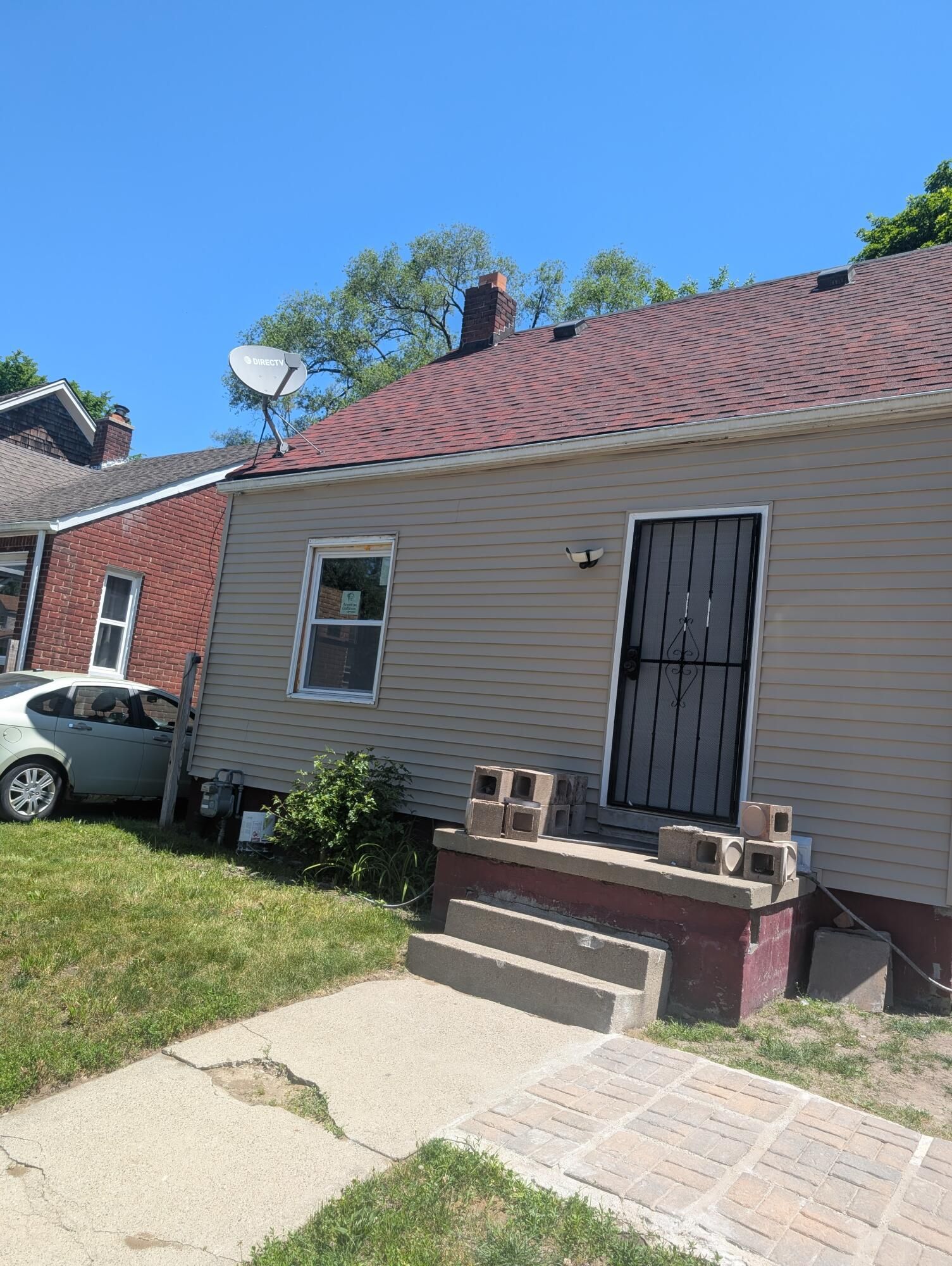15364 S Freeland Street, Detroit, MI 48227