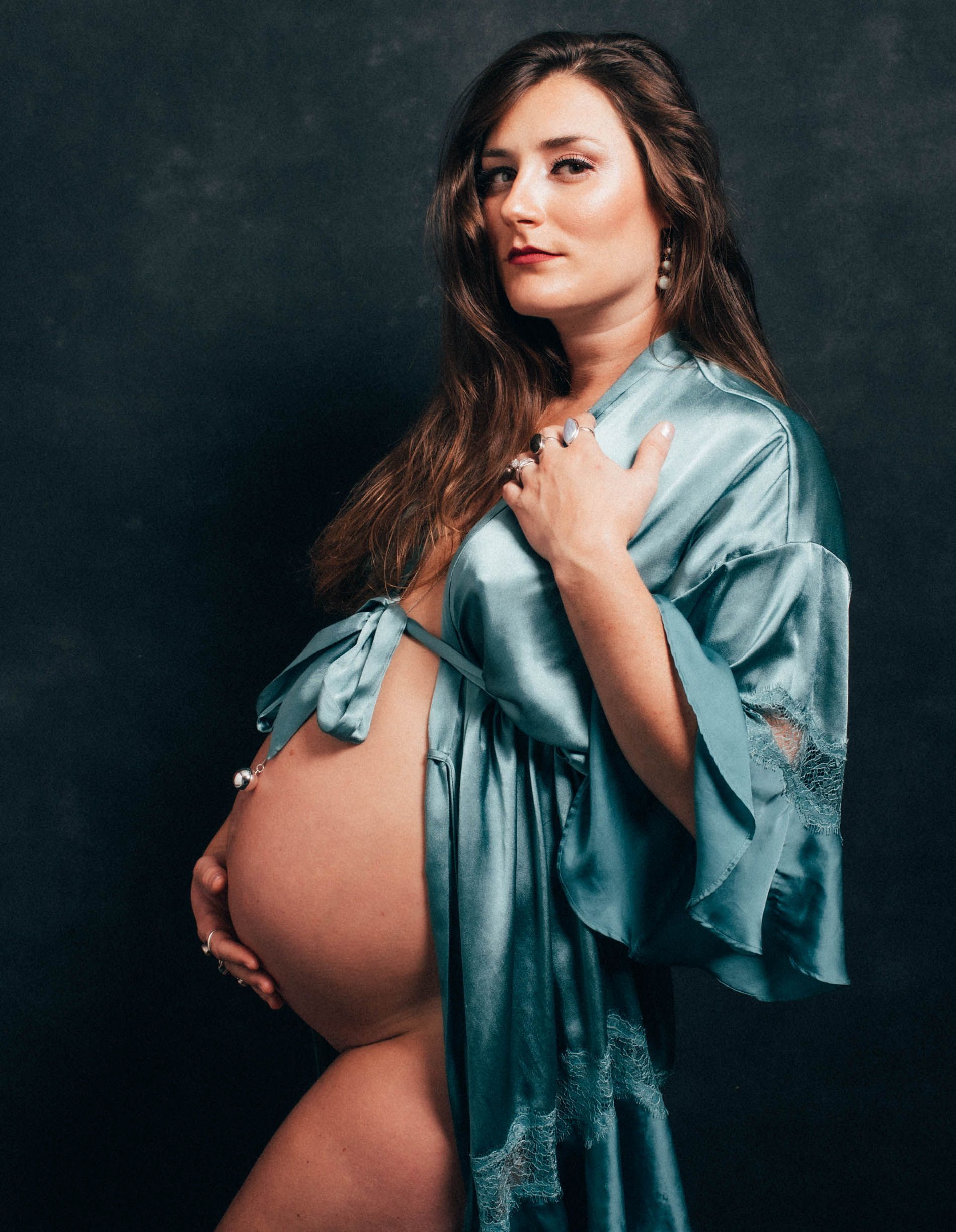 amazing maternity photos in Asheville portrait studio