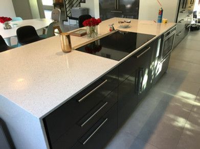 Kitchen Countertop with Electric Stove