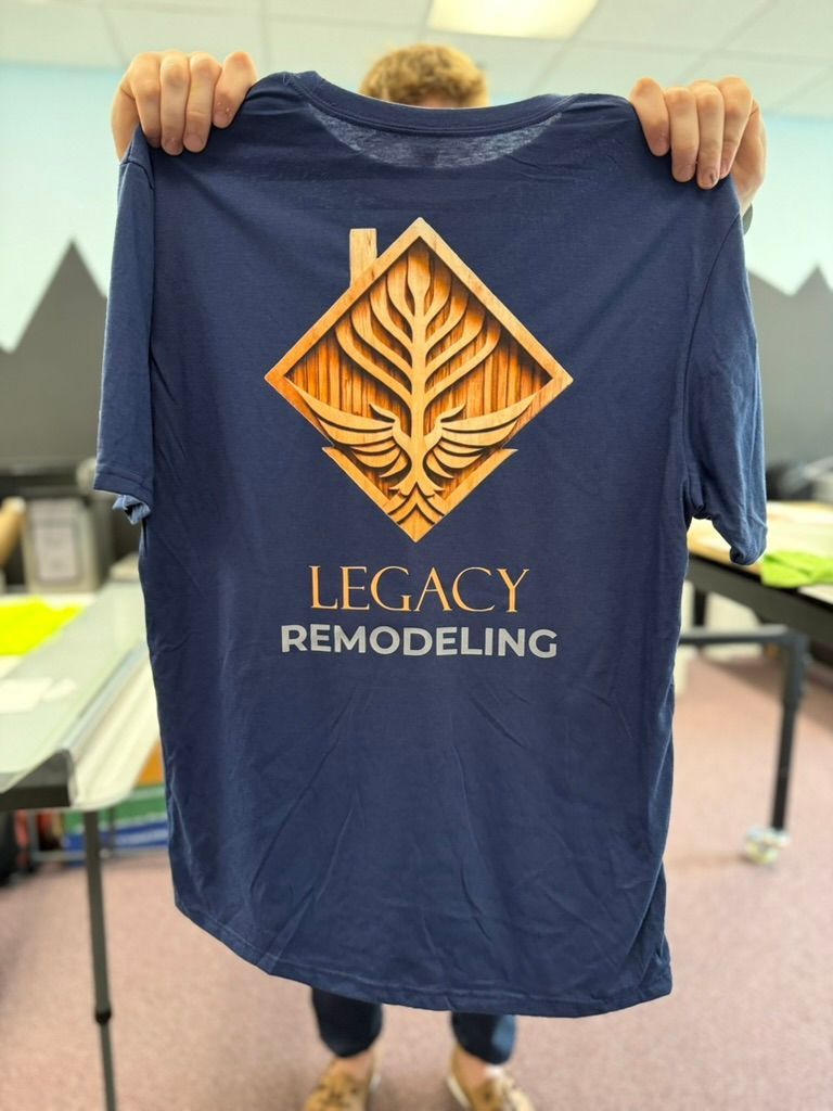 Person holding a navy blue 