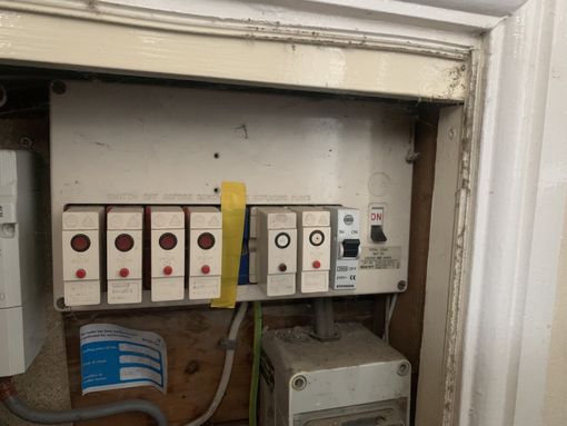 fuse board replacements  in warrington. fuse box upgrades .electricians carrying out full house rewires around the north west areas. house rewires.
