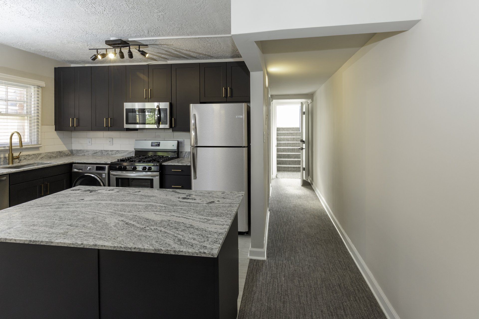 Photo Gallery Bigelow Chapman