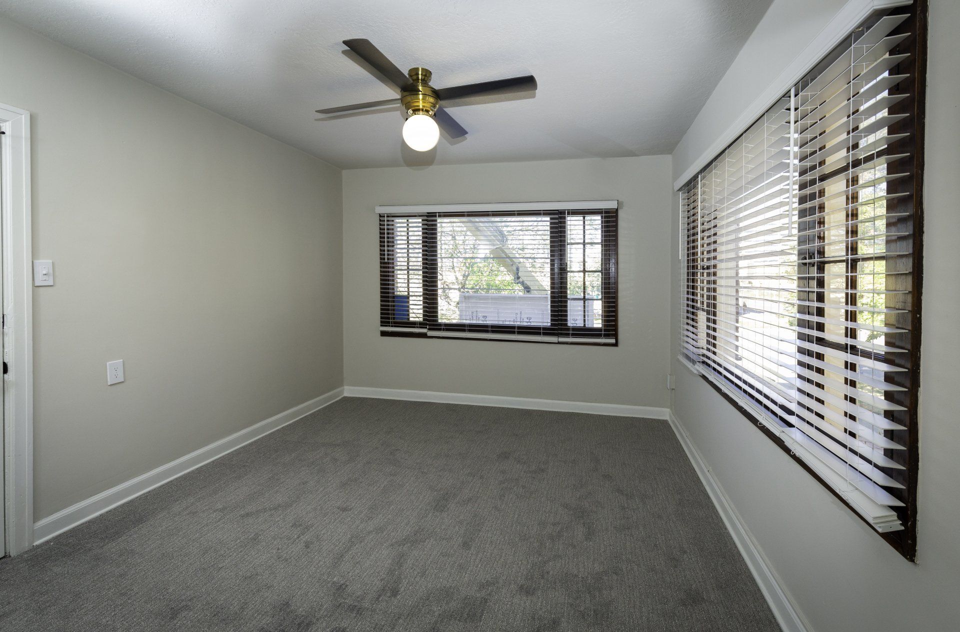 Photo Gallery Bigelow Chapman