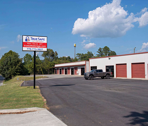 Exterior image of Adairsville Poplar Springs location