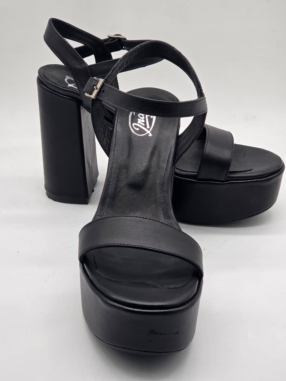 SANDALIAS C 43 PLATAFORMA NEGRAS 11CM