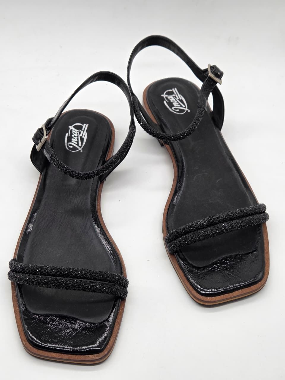 sandalia Charlotte negra