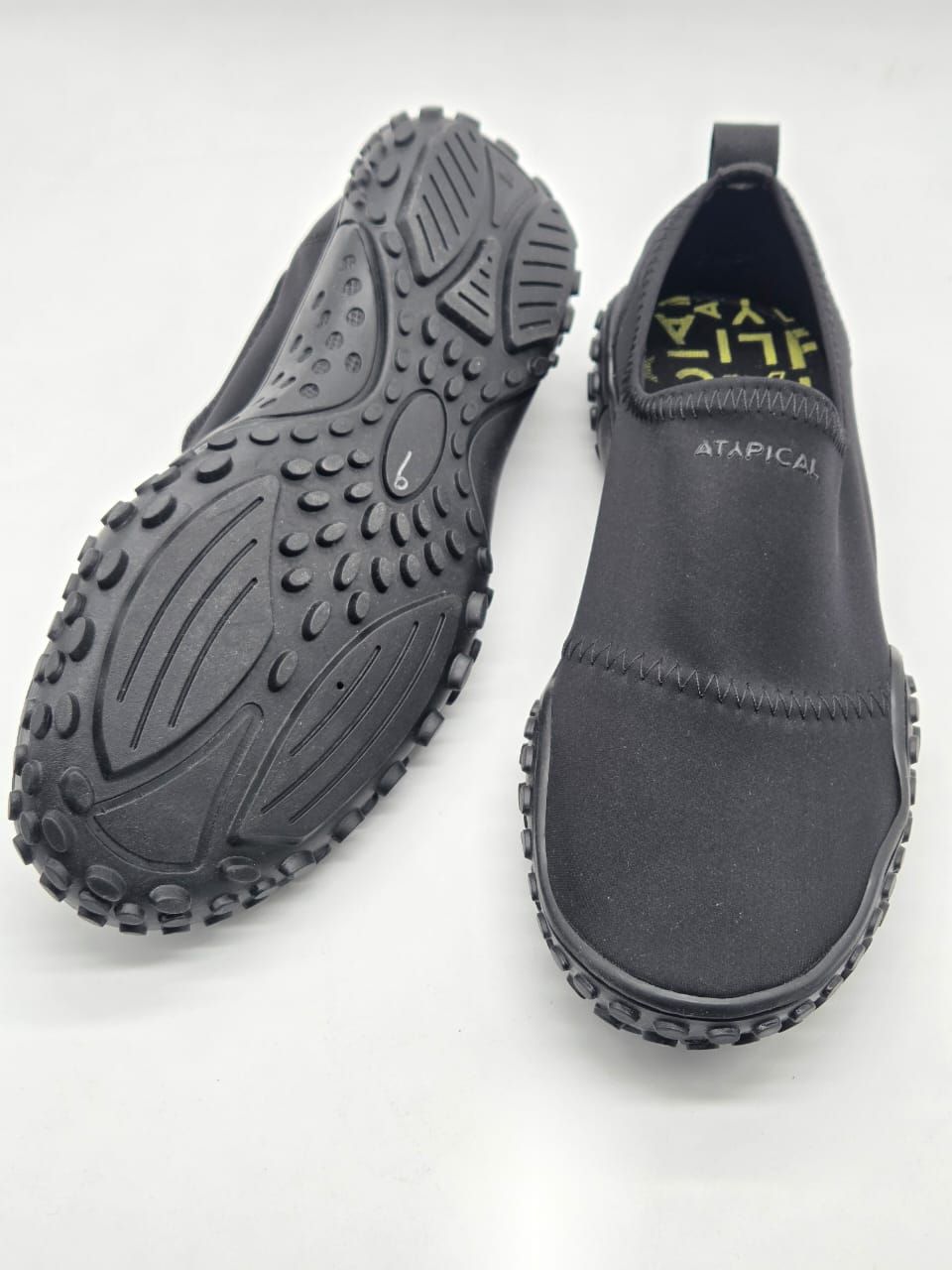 TAYRONA negra , ESPECIALES PARA EL AGUA