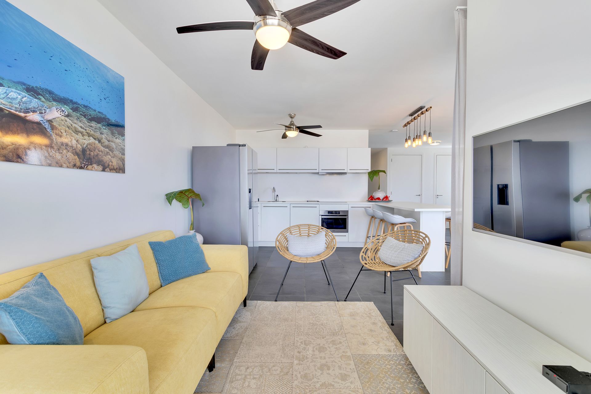 How to Find Hotels Near Landmarks and Transit | SearchHounds - Grand Luxury Penthouse League City