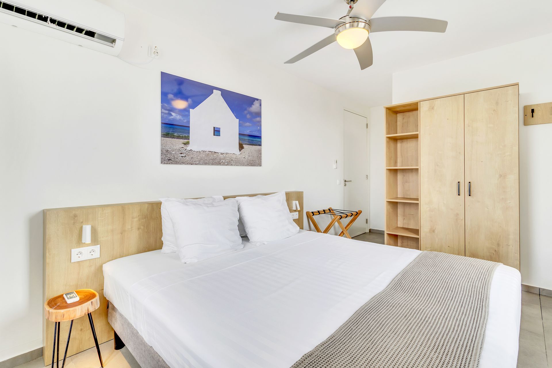 Image showcasing Luxury Ocean-View Penthouse Petco Park access, San Diego (updated ...