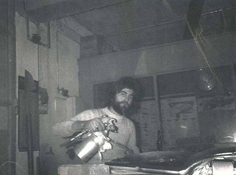 foto storica dell'officina specializzata nella lavorazione dei metalli