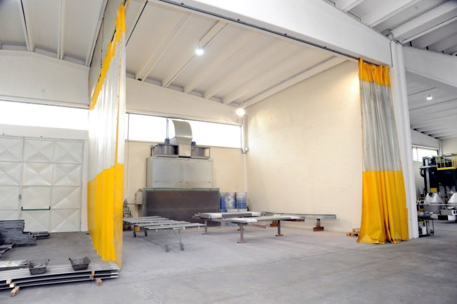 Cabina verniciatura a spruzzo 10x10 m