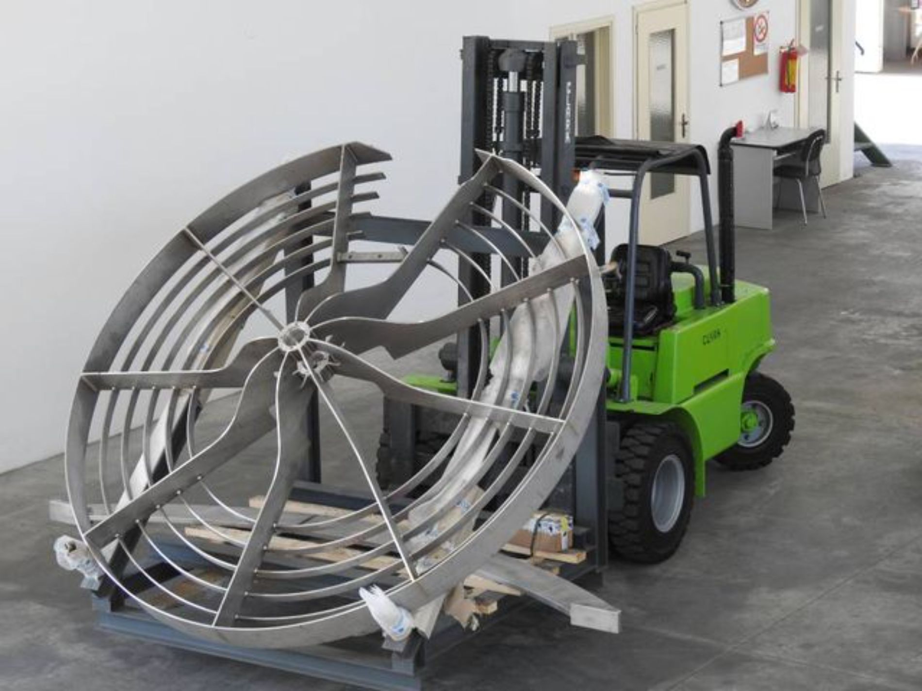 Stainless steel sandblasting