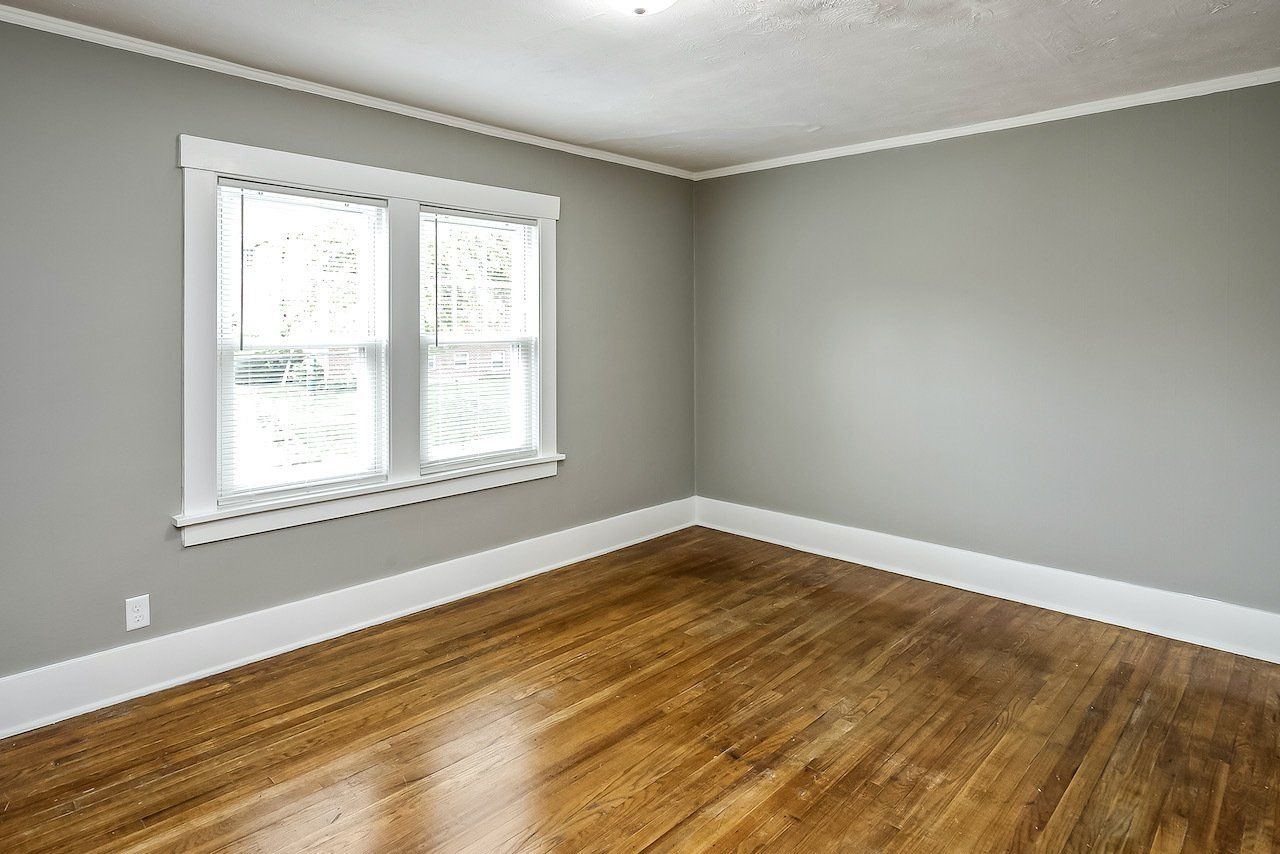Dewey Street Townhomes Interior Photo with Wood Floors - 507