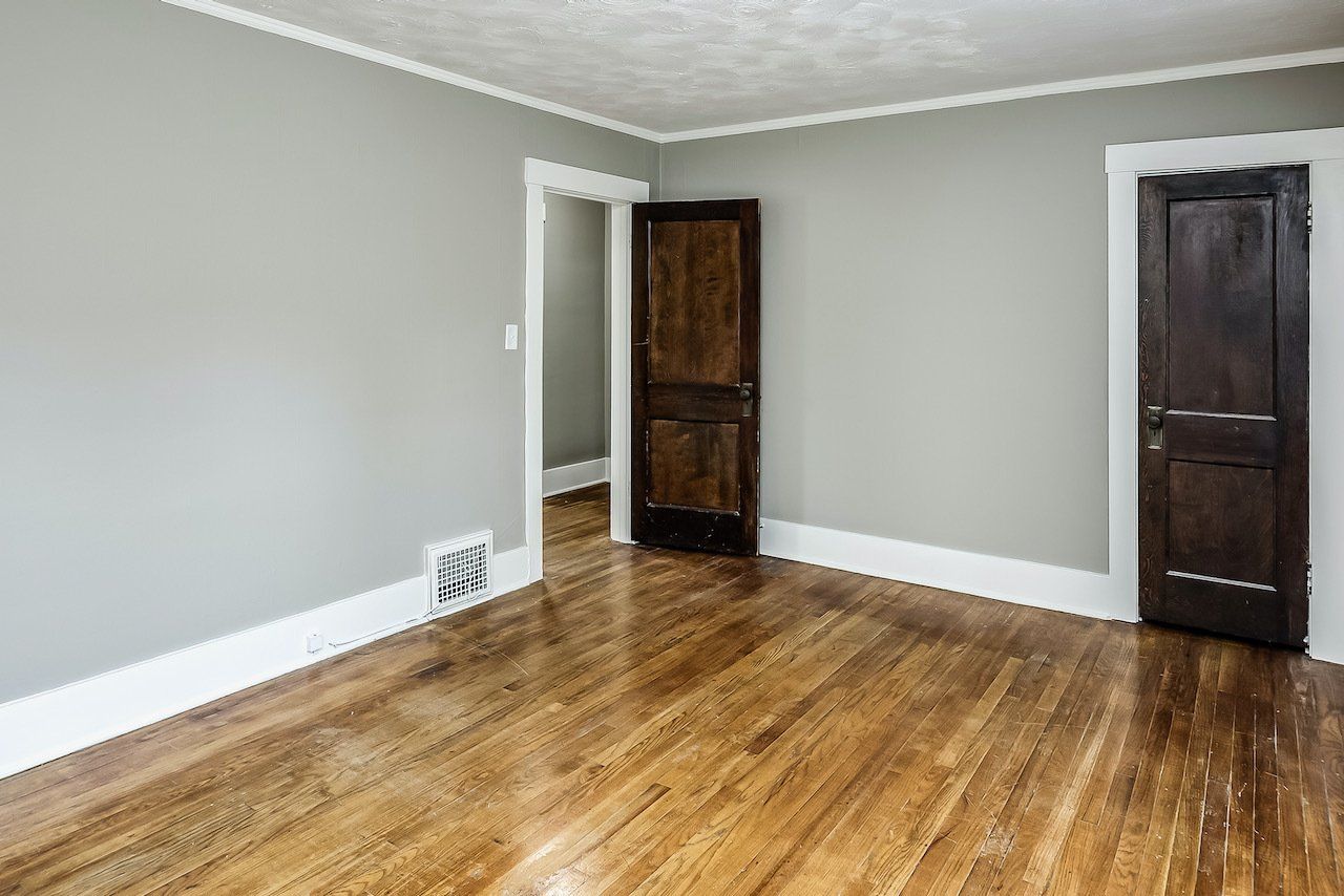 Dewey Street Townhomes Interior Photo with Wood Floors - 507