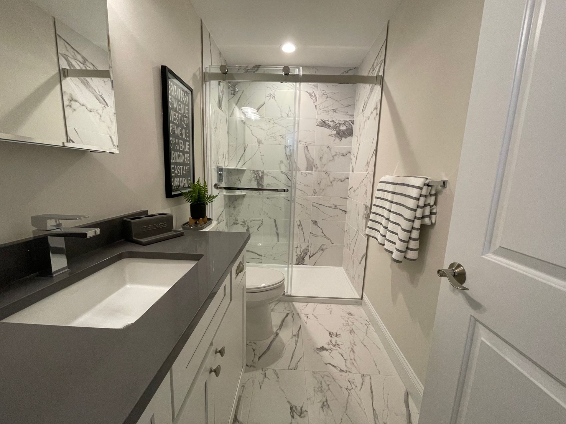 The Stony Brook- Bathroom