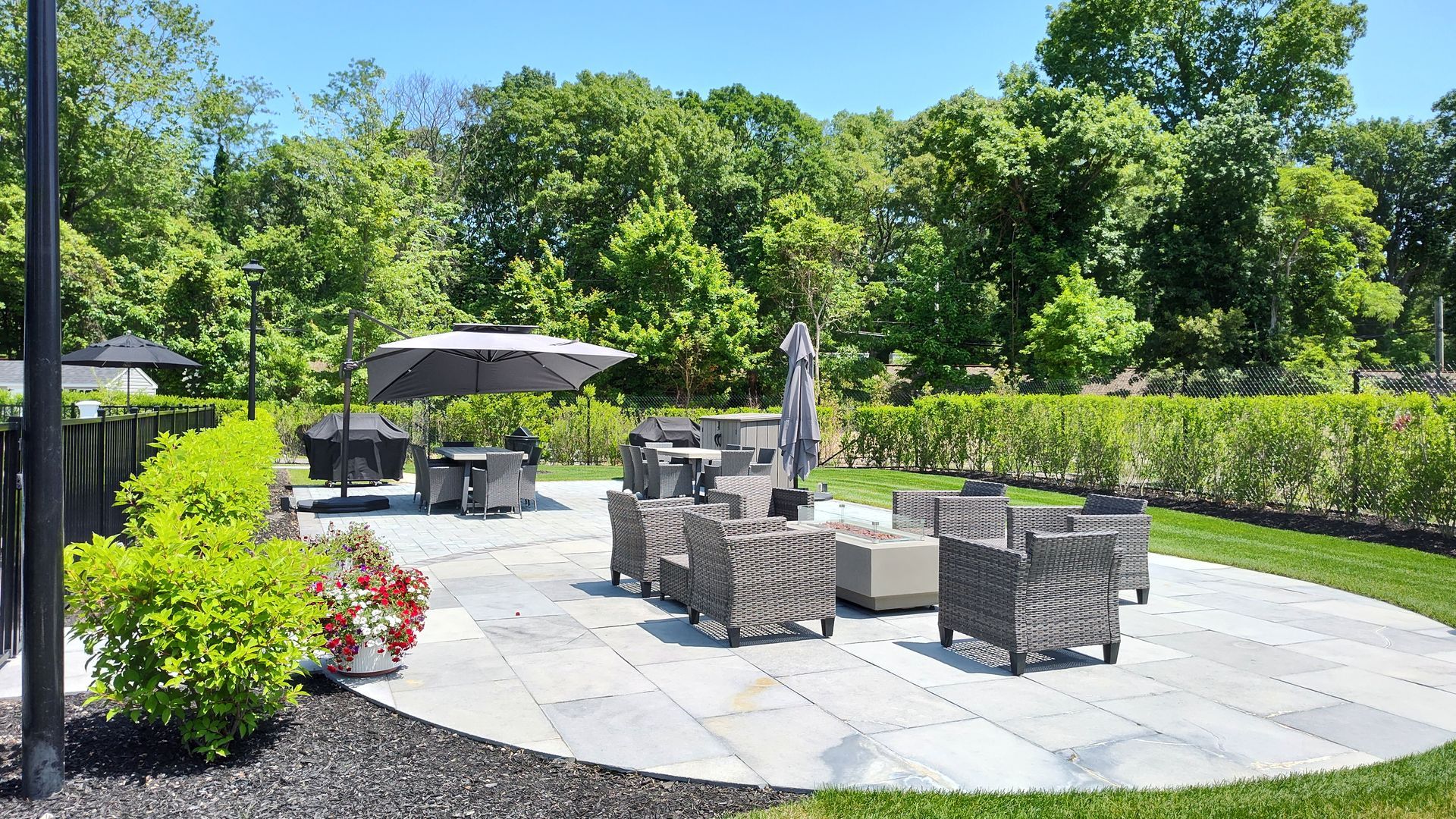 The Villas at Setauket- community