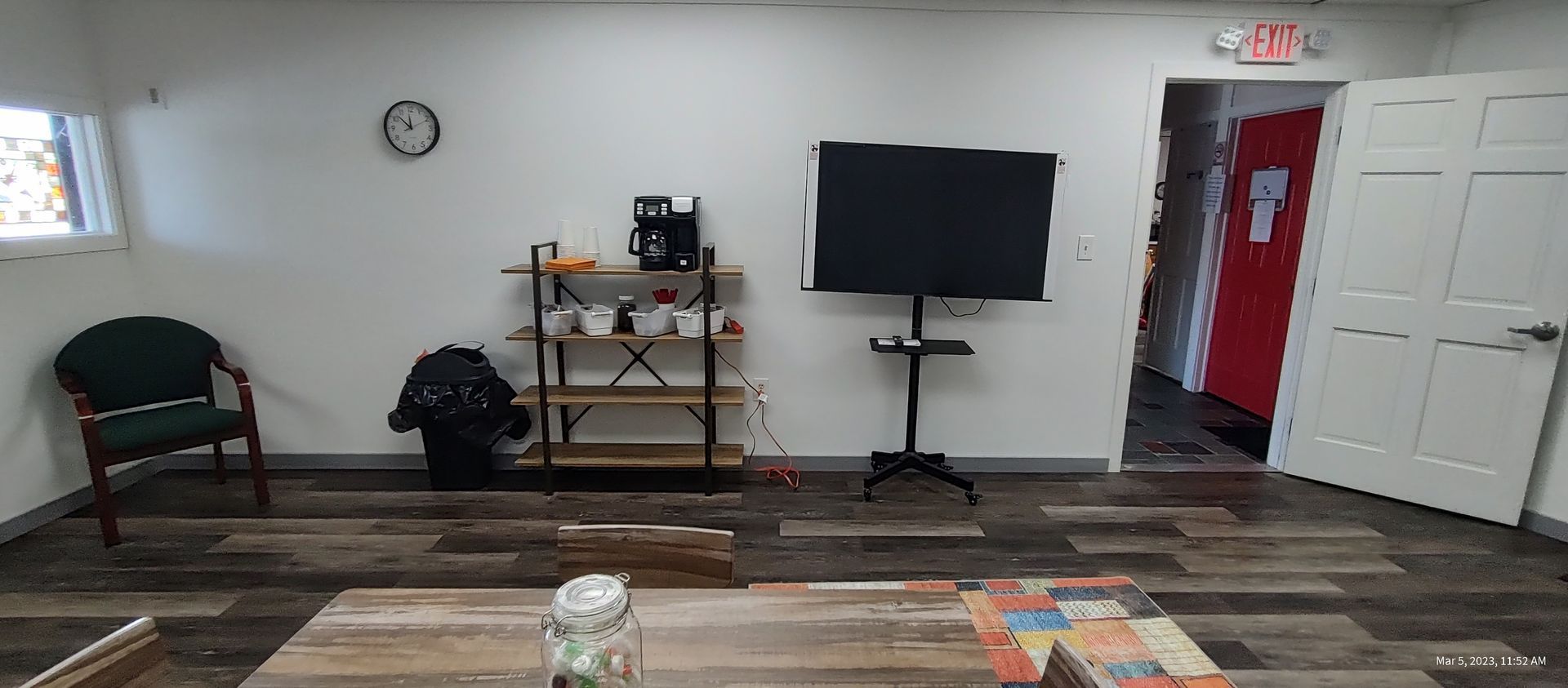 Room With Chairs And Tables — Sault Ste Marie, MI — Reds Revolving Rental