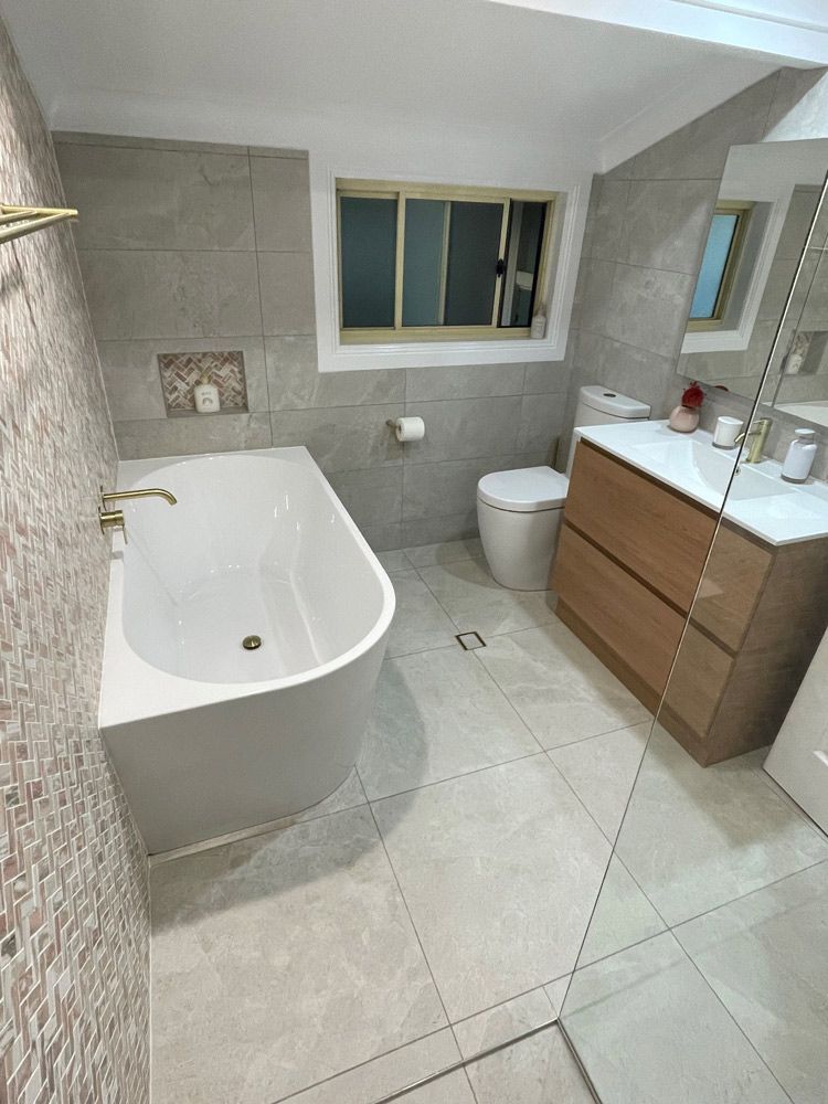 After Bathroom Renovation  — Edwards & Froud Building Services Pty Ltd in West Tamworth, NSW