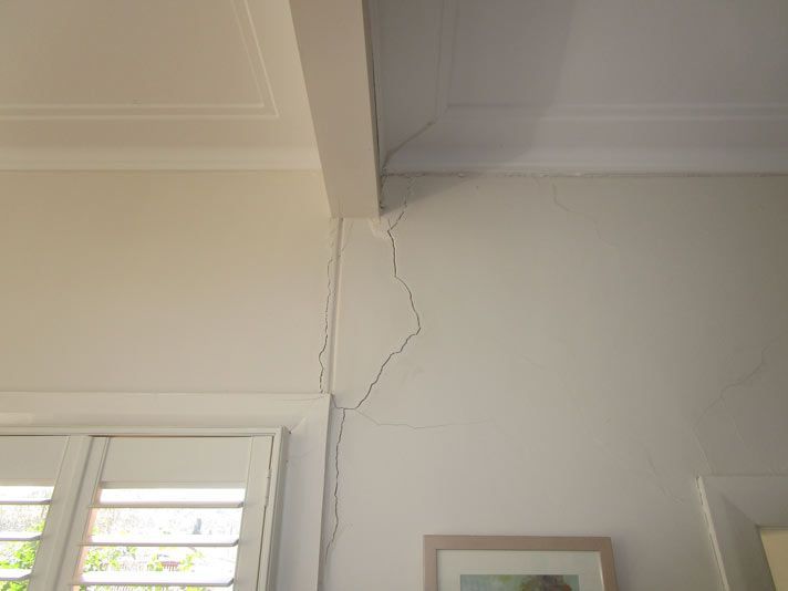 House Wall with Crack — Edwards & Froud Building Services Pty Ltd in West Tamworth, NSW