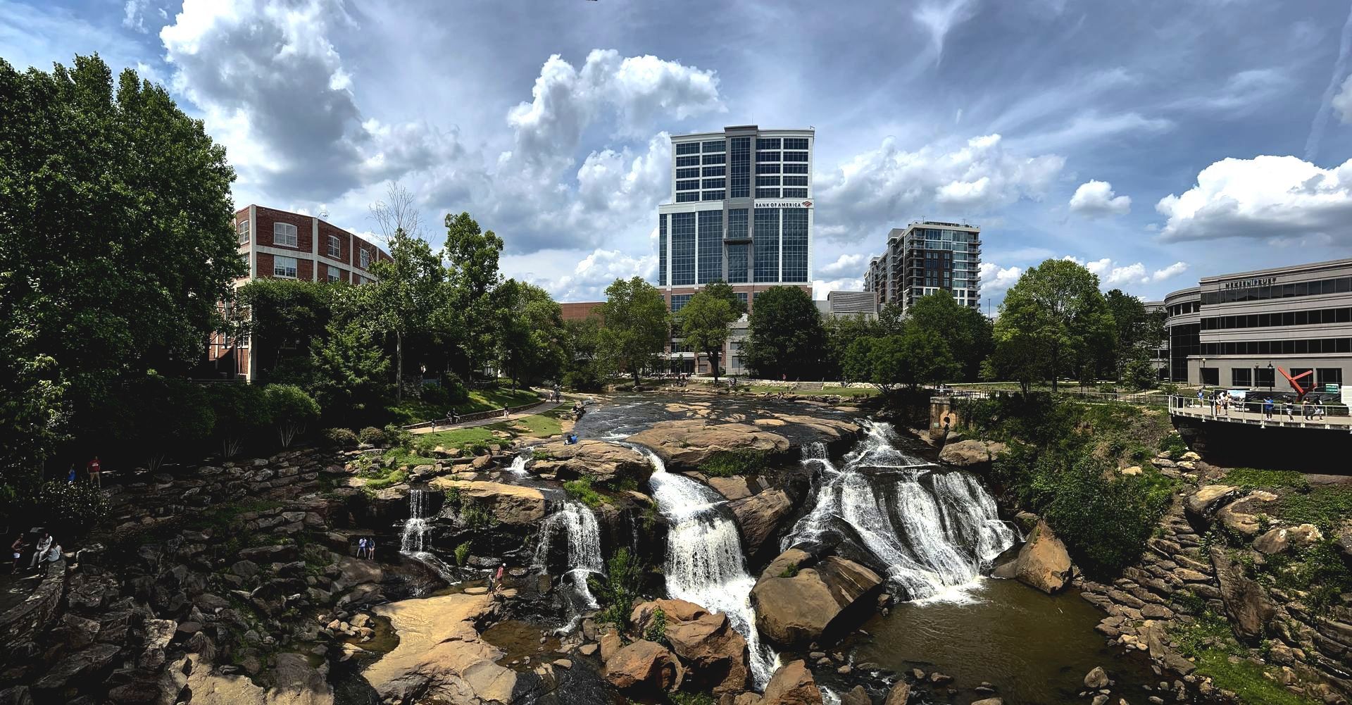 Waterfalls in Greenville, SC with high rises