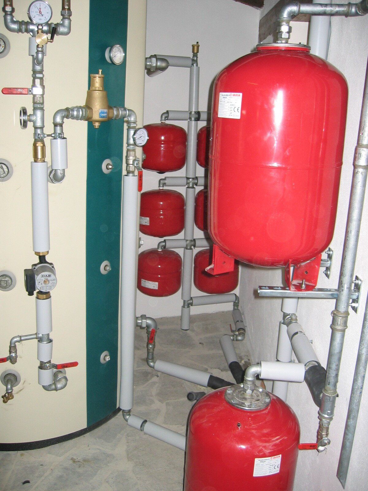 impianto riscaldamento piastre radianti